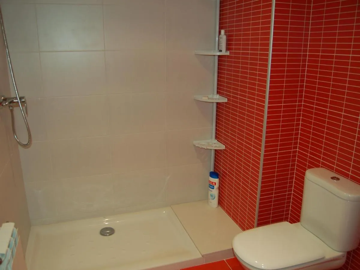 Apartamento Moderno A 150M De La Playa Con Terraza Y Parking, Cerca Del Puerto Y Comercios - Es-228-38 Llanca Spain