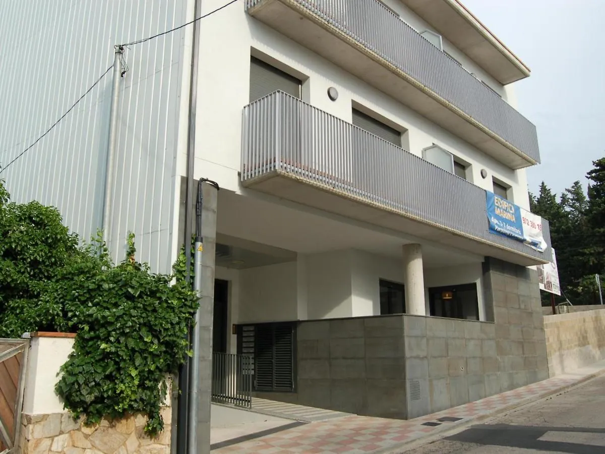 Apartamento Moderno A 150M De La Playa Con Terraza Y Parking, Cerca Del Puerto Y Comercios - Es-228-38 Llanca