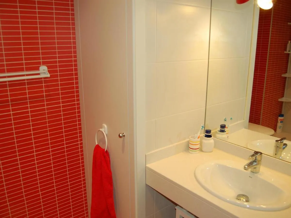 Apartment Apartamento Moderno A 150M De La Playa Con Terraza Y Parking, Cerca Del Puerto Y Comercios - Es-228-38 Llanca